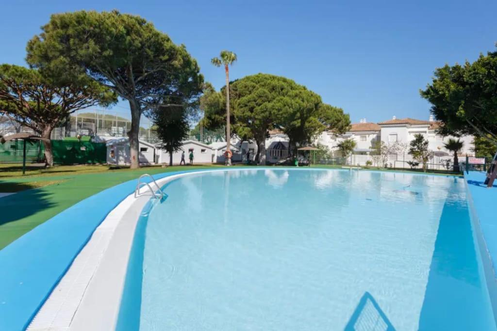 Amplio Apartamento En La Barrosa Novo Sancti Petri Bagian luar foto